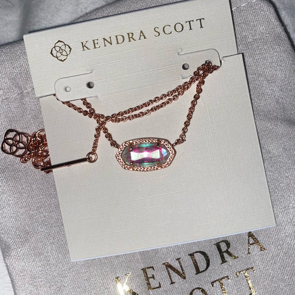Kendra Scott! Rose Gold Pendant Necklace In Dichroic Glass Never worn!